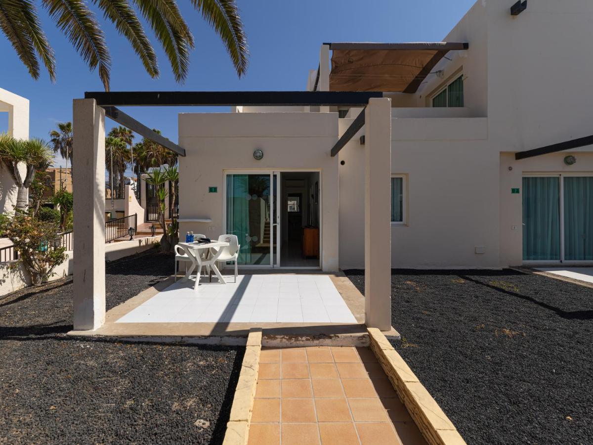 Homeforguest Apartamento 15 Con Terraza Y Piscina En Corralejo Dış mekan fotoğraf