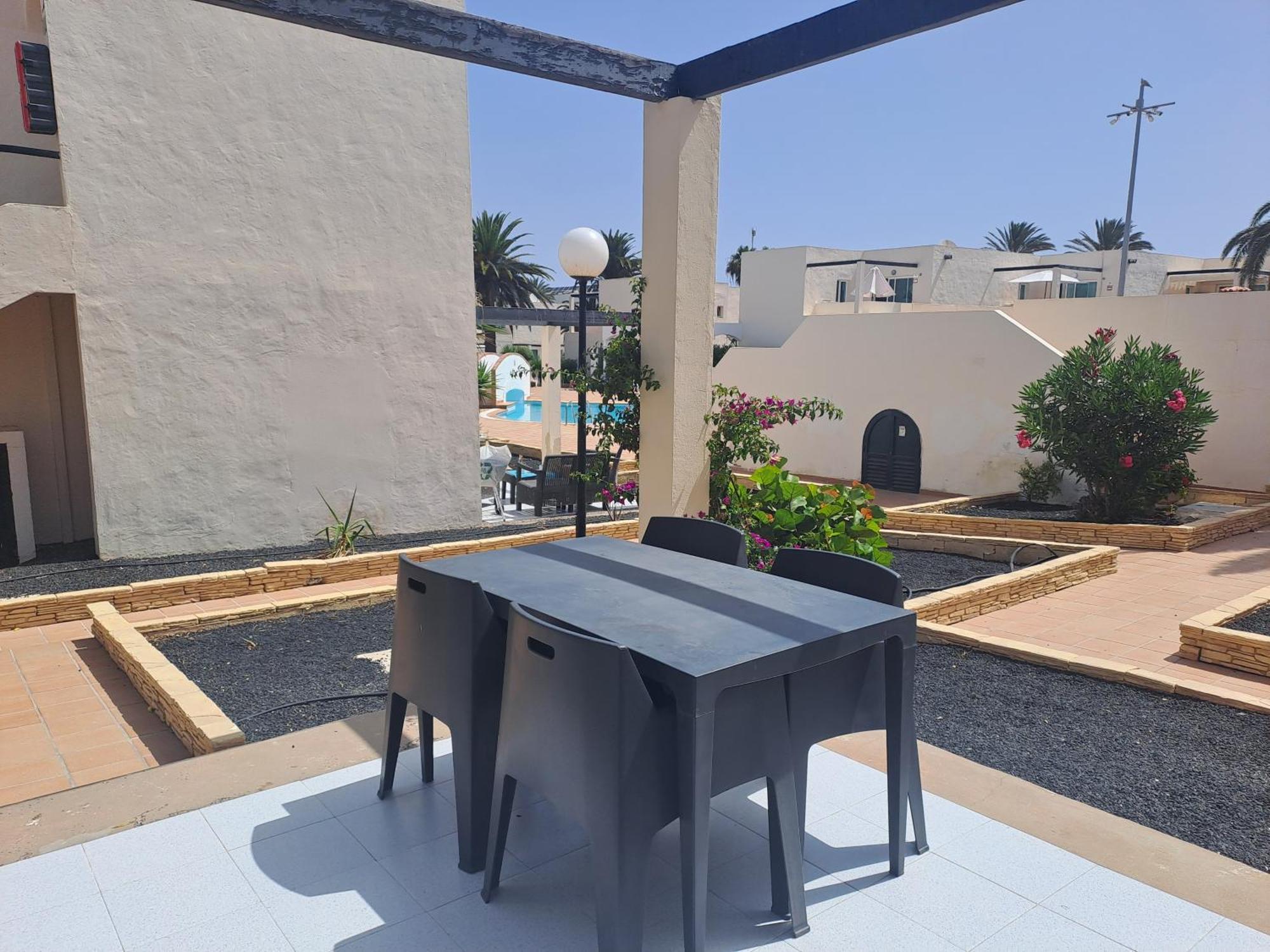 Homeforguest Apartamento 15 Con Terraza Y Piscina En Corralejo Dış mekan fotoğraf