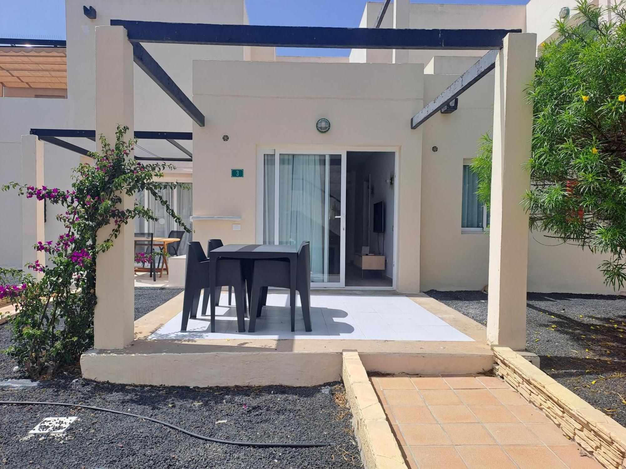 Homeforguest Apartamento 15 Con Terraza Y Piscina En Corralejo Dış mekan fotoğraf